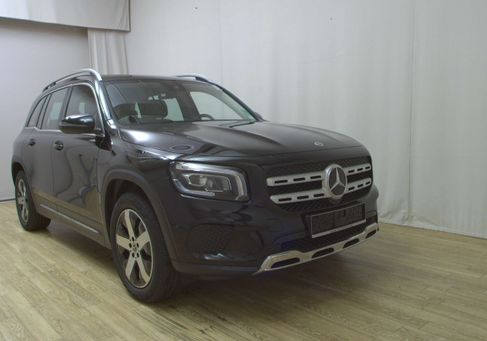 Mercedes-Benz GLB 200, 2022
