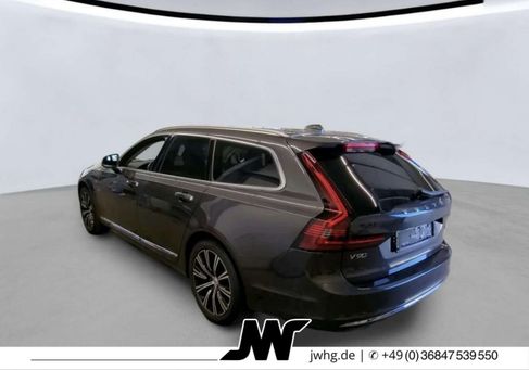 Volvo V90, 2022