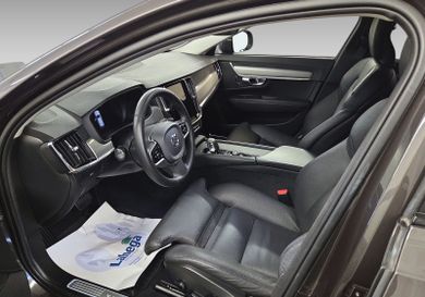 Volvo V90 Cross Country, 2024