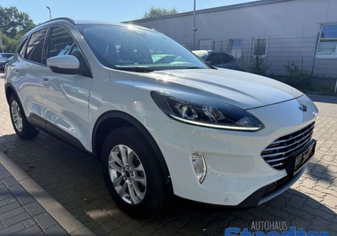 Ford Kuga, 2023 3