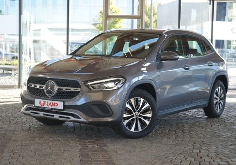 Mercedes-Benz GLA 180, 2023