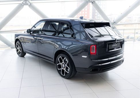 Rolls-Royce Cullinan, 2021