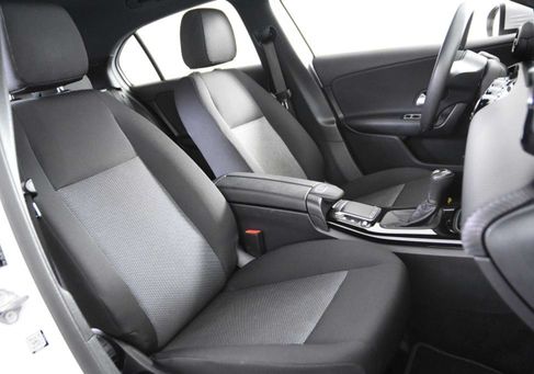 Mercedes-Benz A 160, 2021