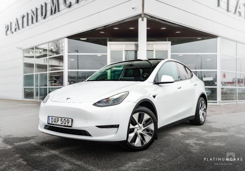 Tesla Model Y, 2023