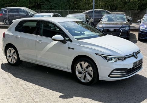 Volkswagen Golf, 2024 3