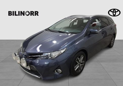 Toyota Auris Touring Sports, 2015