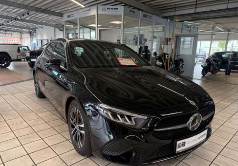 Mercedes-Benz A 180, 2025