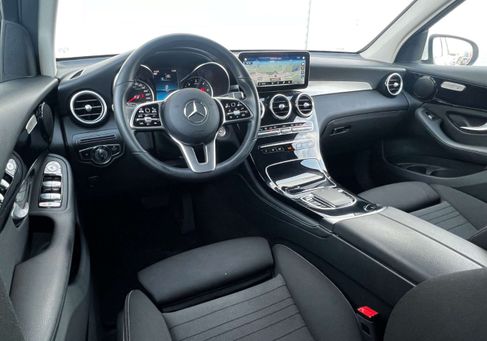 Mercedes-Benz GLC 200, 2020