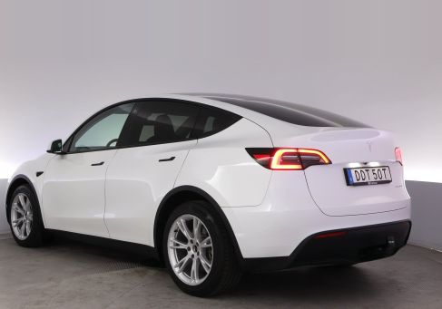 Tesla Model Y, 2023 3