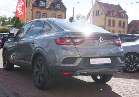Renault Arkana, 2021 3