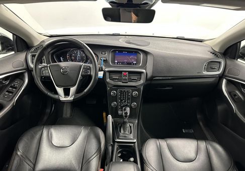 Volvo V40 Cross Country, 2019 2