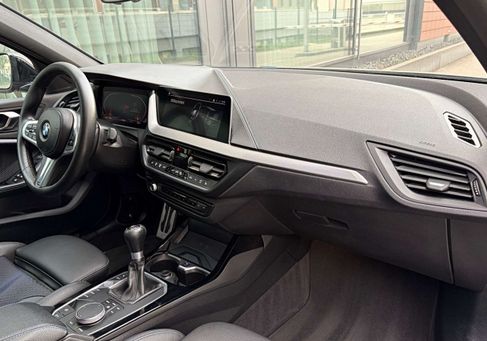 BMW 118, 2021 3