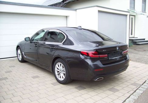 BMW 545, 2021