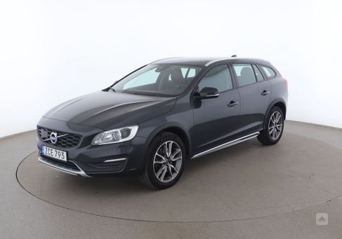 Volvo V60 Cross Country, 2018