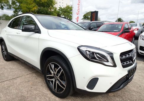 Mercedes-Benz GLA 200, 2017