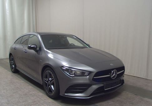 Mercedes-Benz CLA 200, 2021