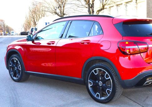 Mercedes-Benz GLA 220, 2020