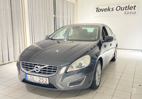 Volvo S60, 2011