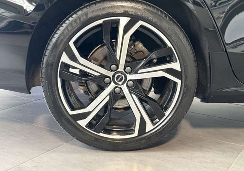Volvo V60, 2023 3
