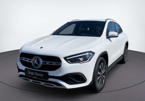 Mercedes-Benz GLA 180, 2021