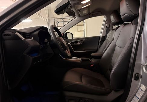 Toyota RAV 4, 2021 3