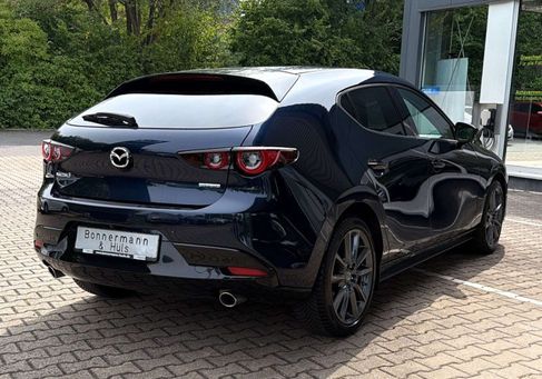 Mazda 3, 2025
