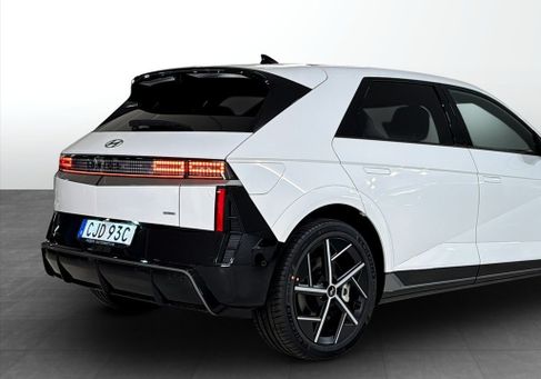 Hyundai IONIQ, 2026