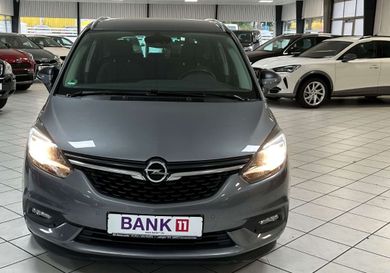 Opel Zafira, 2018