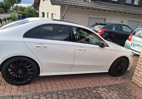 Mercedes-Benz A 250, 2022