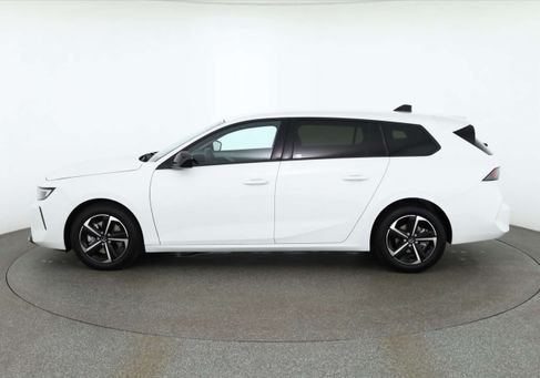 Opel Astra, 2024