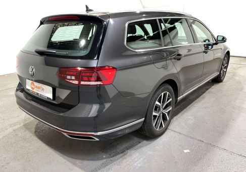 Volkswagen Passat Variant, 2022 3