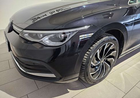 Volkswagen Golf, 2023 3