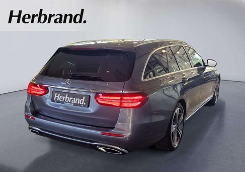 Mercedes-Benz E 400, 2019 3