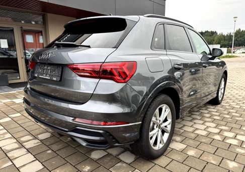 Audi Q3, 2022 2