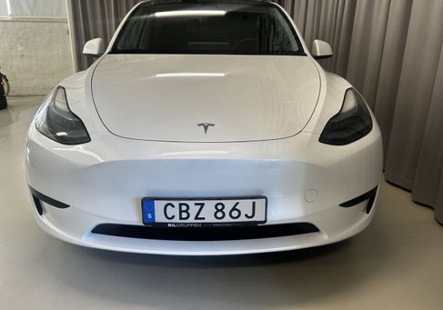 Tesla Model Y, 2023 2