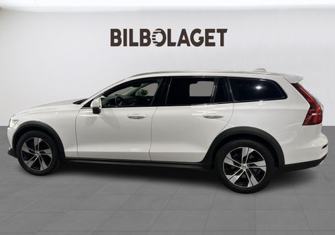 Volvo V60 Cross Country, 2022