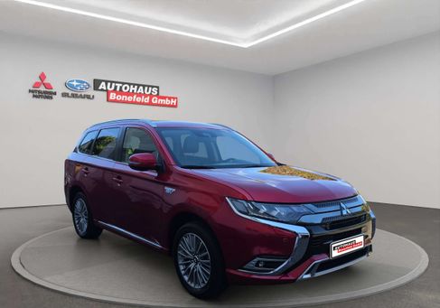 Mitsubishi Outlander, 2020