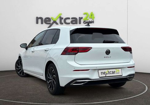 Volkswagen Golf, 2022