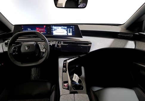 Peugeot 5008, 2025