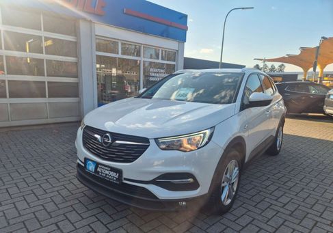 Opel Grandland X, 2018 3