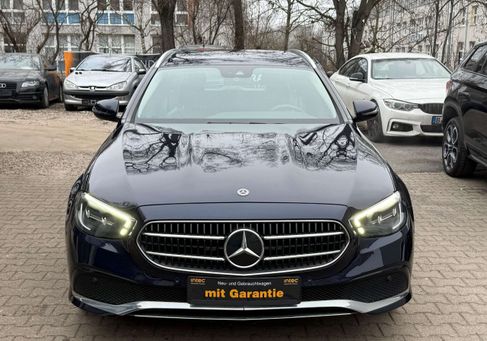 Mercedes-Benz E 200, 2021