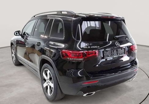 Mercedes-Benz GLB 200, 2023