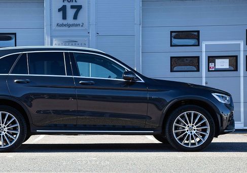 Mercedes-Benz GLC 300, 2021 3