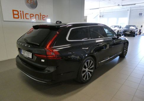 Volvo V90, 2022