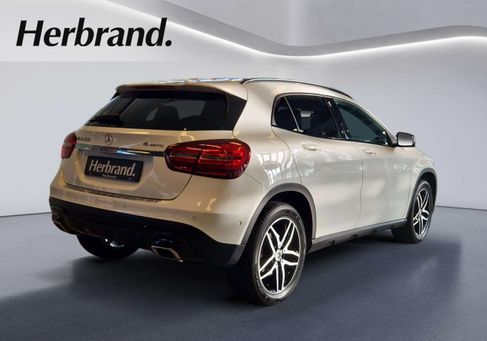 Mercedes-Benz GLA 220, 2019