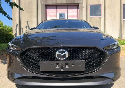 Mazda 3, 2022