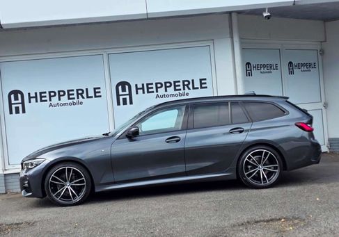 BMW 318, 2022