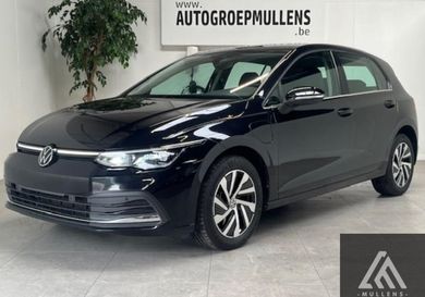 Volkswagen Golf, 2022