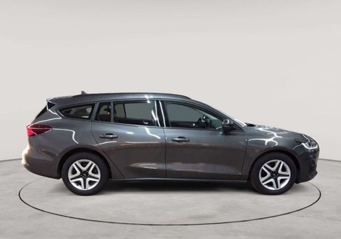 Ford Focus, 2022