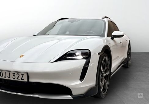 Porsche Taycan, 2022